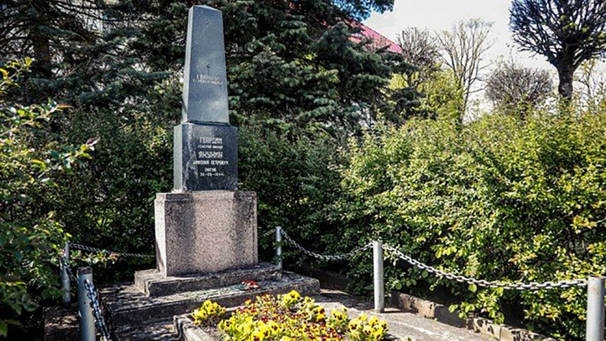 памятники под угрозой