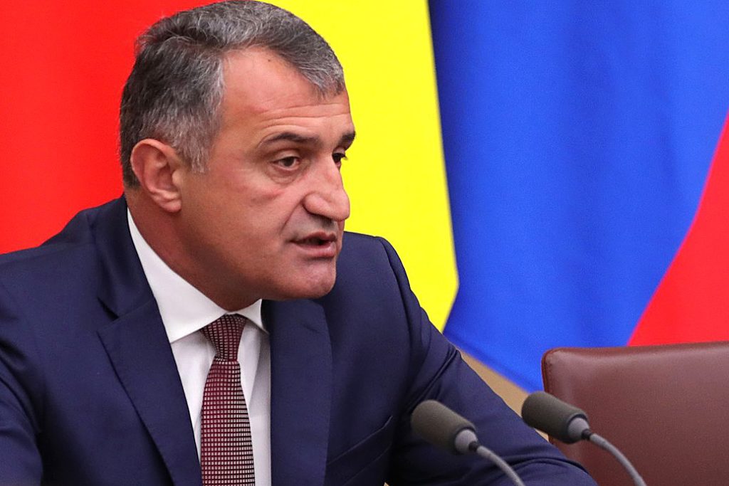 Действующий президент Южной Осетии Анатолий Бибилов