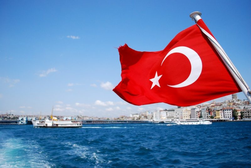 Квоту на проживание иностранцев в городах Турции планируют снизить до 20 процентов