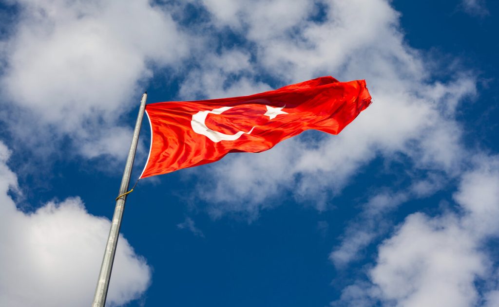 Aydınlık: турецкая партия "Родина" развернула масштабную кампанию по выходу страны из НАТО