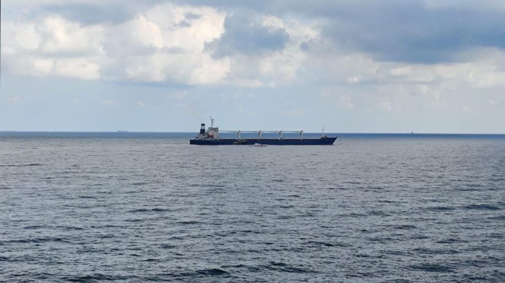 Минобороны сообщило о приостановке движения судов по коридору безопасности в Черном море