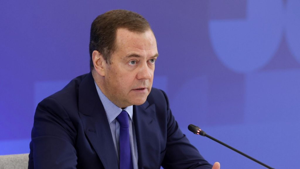Медведев назвал уродами задержанных в Уфе иностранных студентов за серию терактов