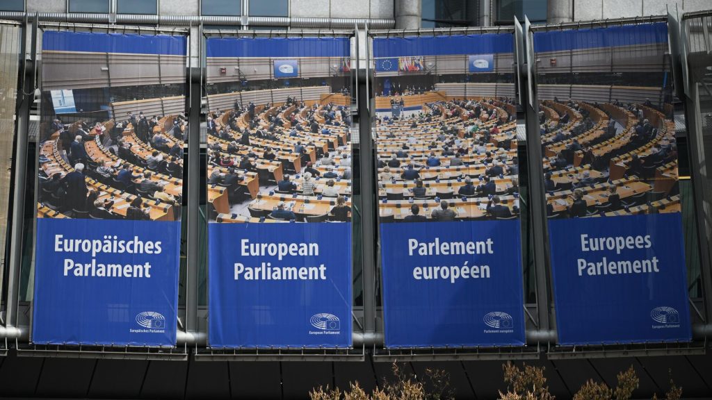 Европарламент принял резолюцию о признании России страной-спонсором терроризма