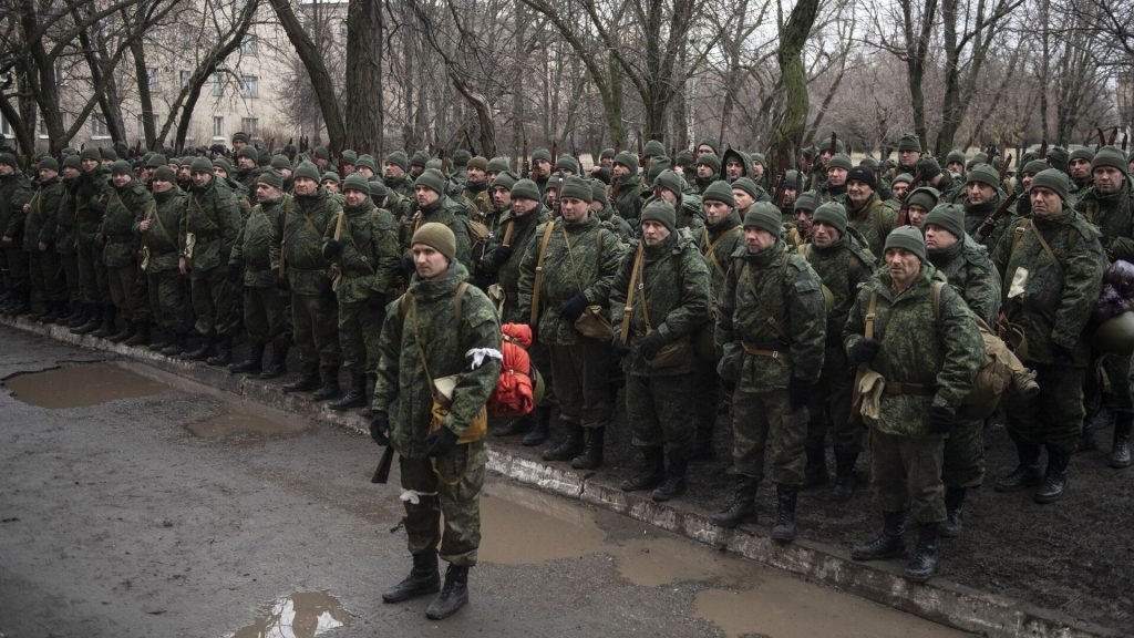 Песков: Путин поручил провести демобилизацию студентов из ДНР и ЛНР