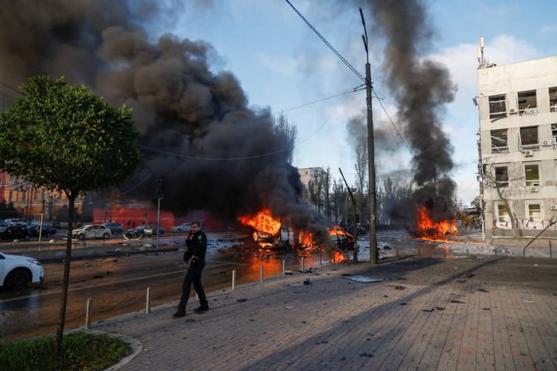 Мэр Киева Кличко сообщил, что в ряде районов города прогремела еще одна серия взрывов