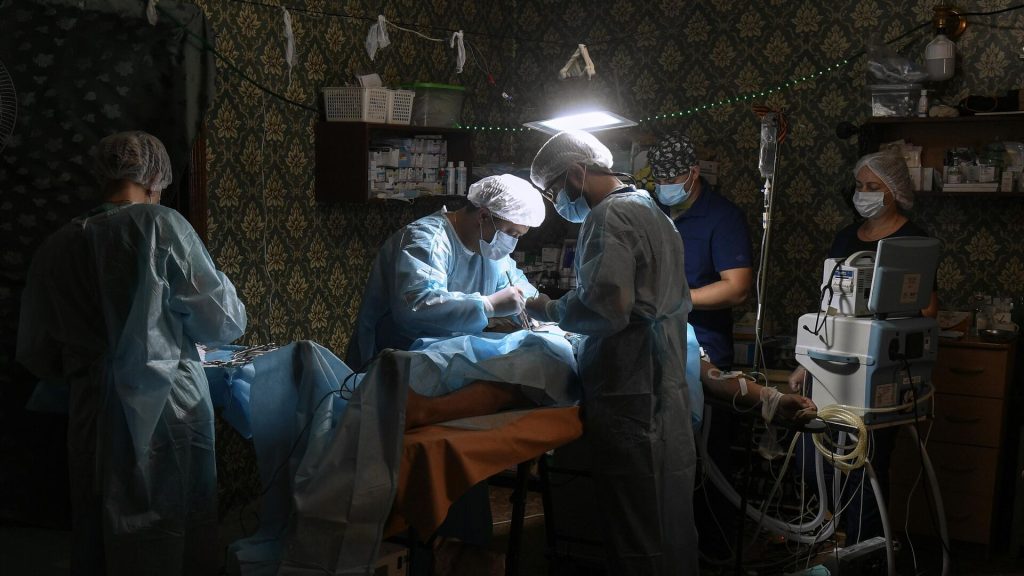 Минобороны: ВСУ намеренно целятся по российским врачам, работающим в зоне спецоперации