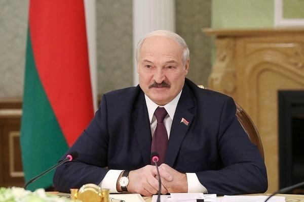 Лукашенко заявил о приведении армии в полную боевую готовность