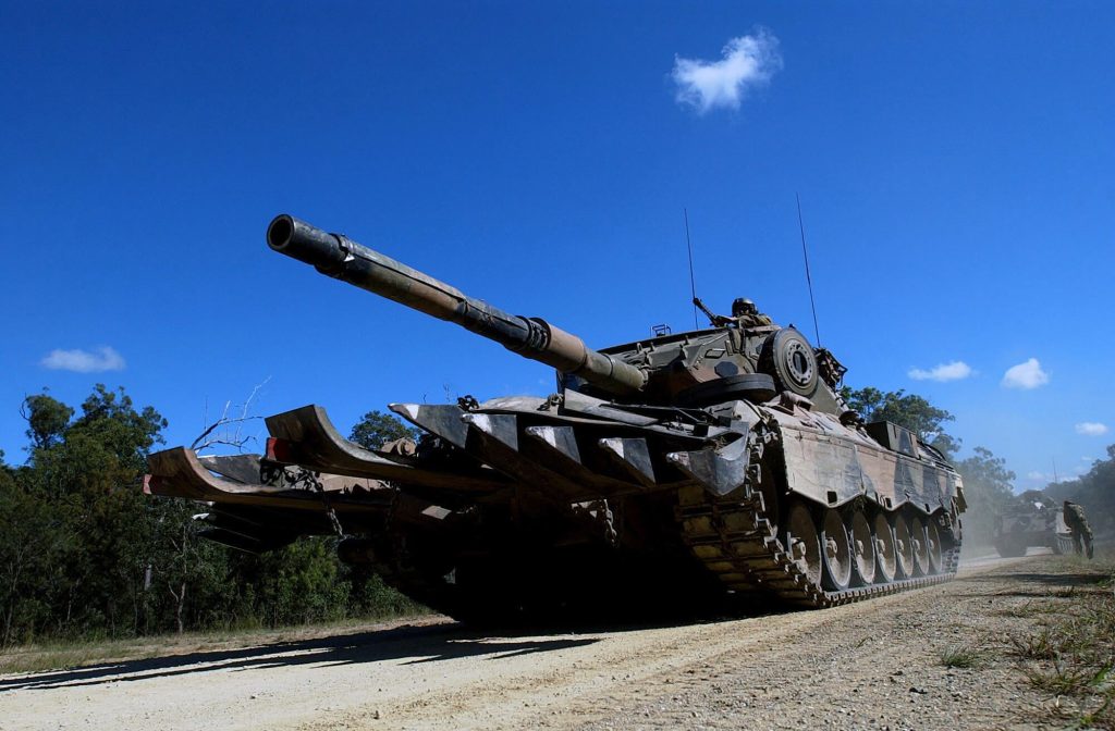 РИА Новости: ФРГ отказалась строить ремонтный центр для танков в Польше из-за высоких цен