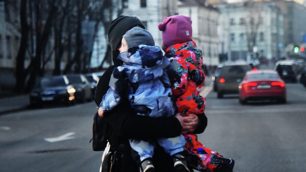 Вице-спикер Госдумы Даванков предложил признать многодетными семьи с двумя детьми