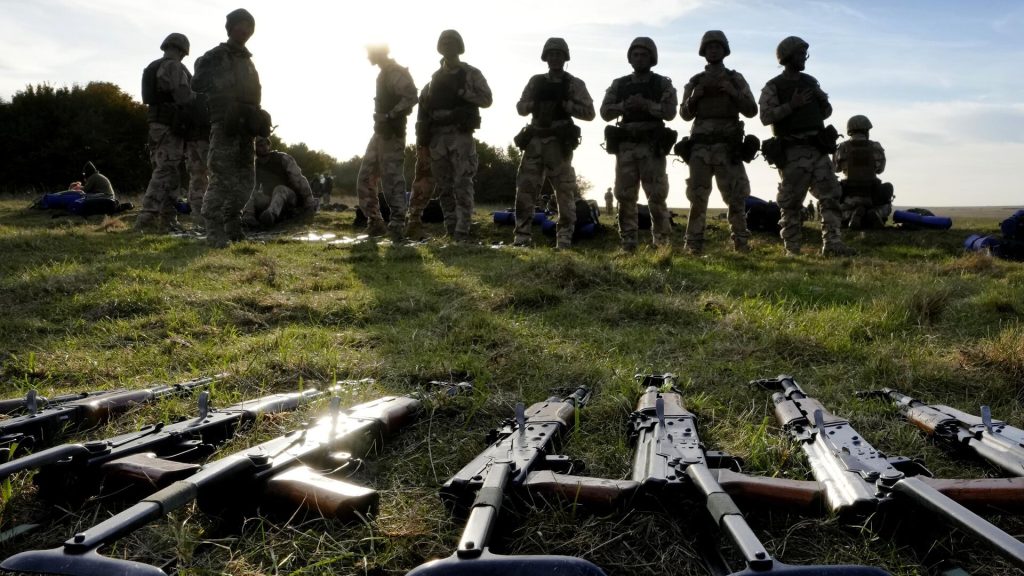 СМИ: Киев спешно меняет дислокацию вооружения из-за ударов по объектам ВВС