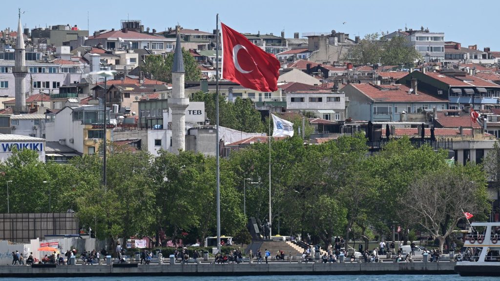 Турция впервые вошла в пятерку самых дорогих направлений для россиян