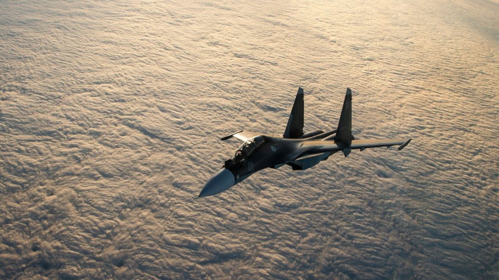 Российская авиация уничтожила у острова Змеиный три катера ВСУ