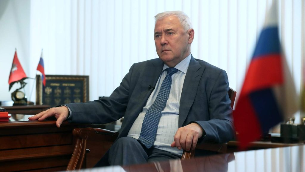 Россияне смогут получать кредит только при предъявлении ИНН, заявил Аксаков