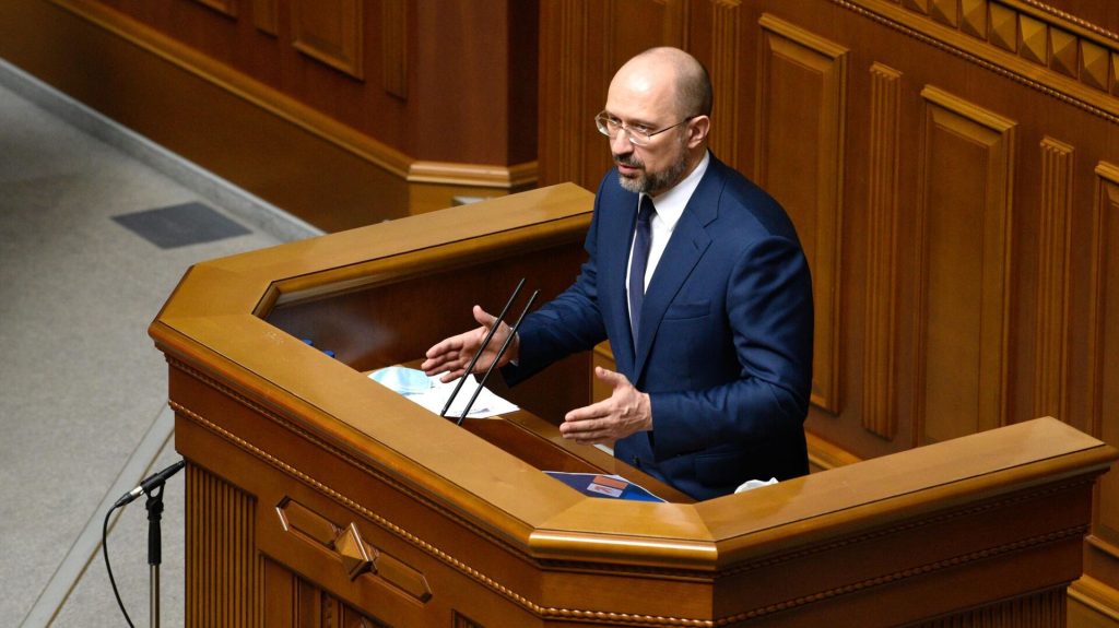 Антикоррупционное агентство составило протокол на премьера Украины