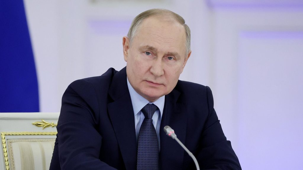 Песков назвал сообщения о скором "сенсационном заявлении" Путина фейком