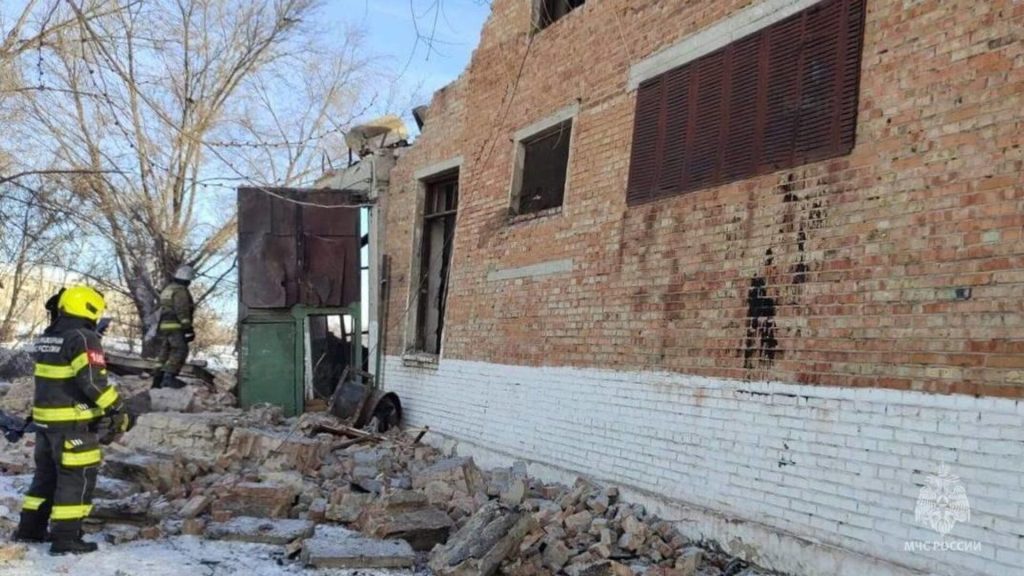 В Оренбургской области обрушилось здание насосной станции