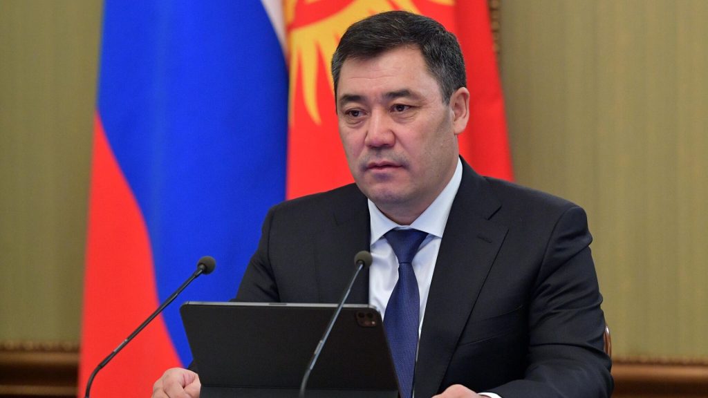 Глава Киргизии призвал Блинкена не вмешиваться в дела республики