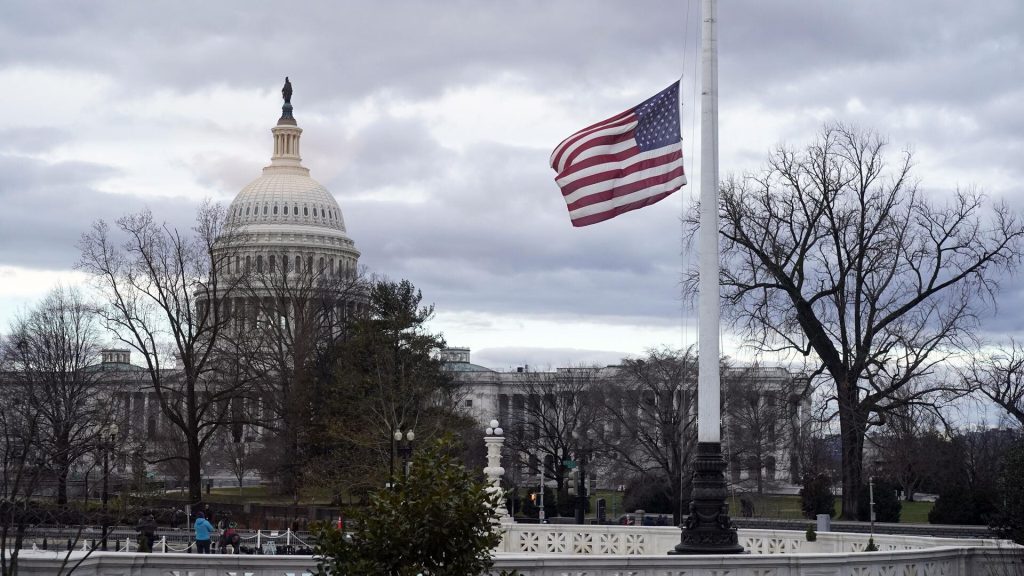 Палата представителей США уходит на перерыв, не согласовав помощь Украине