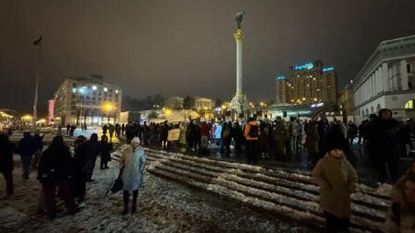 Протестующие в центре Киева требуют вернуть Залужного